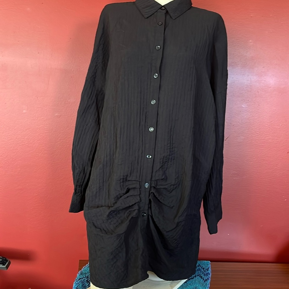 WOW Couture Black Button-Up Blouse